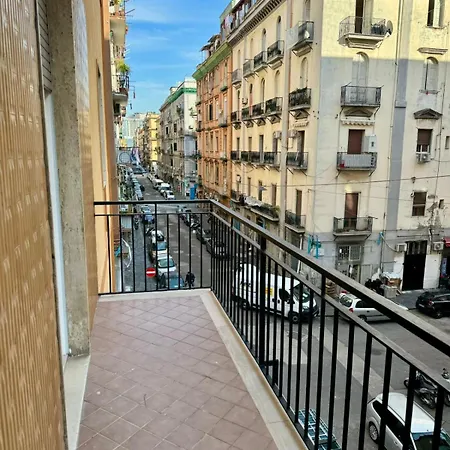 Punto House Ferrovia Hotel Naples Exterior photo